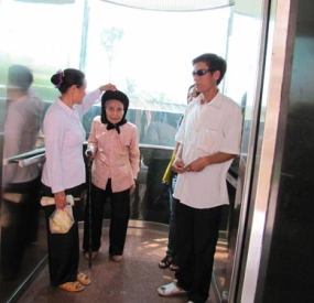 5 CÁCH SỬ DỤNG THANG MÁY AN TOÀN BẠN NÊN BIẾT